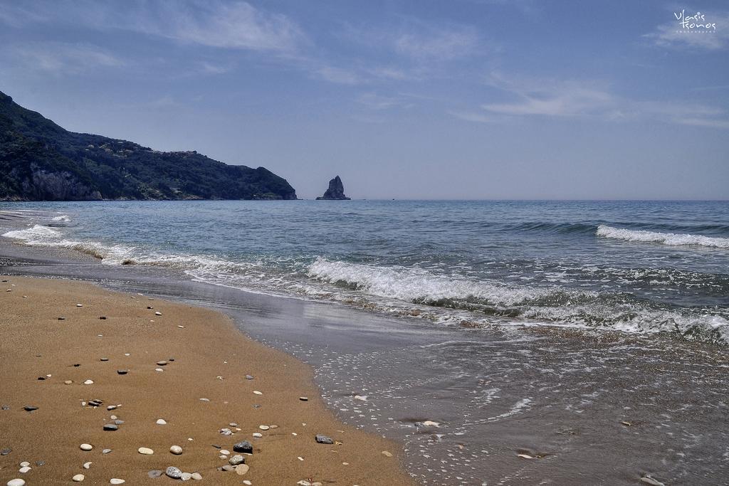 Rolandos Apartments Agios Gordios  Exterior photo